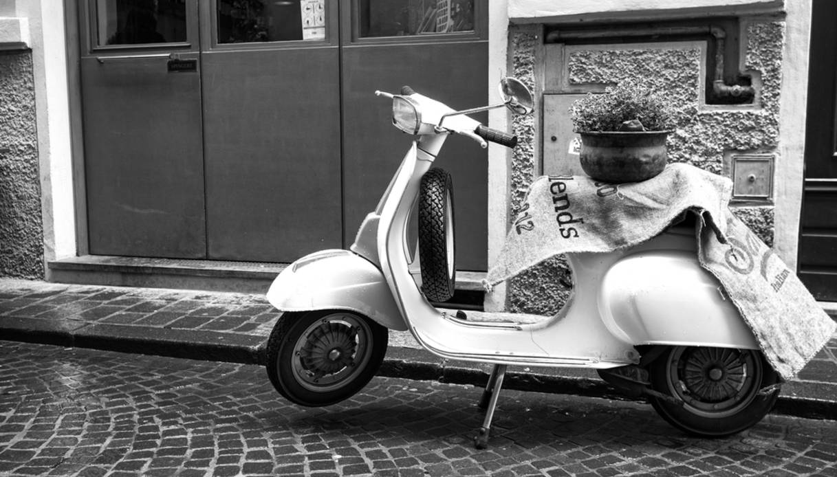 Vespa Special La Storia Di Un Mito Piaggio