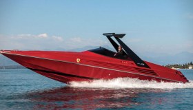 In vendita all’asta una rarissima barca della Ferrari
