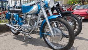 Come pulire le cromature dell’auto e della moto