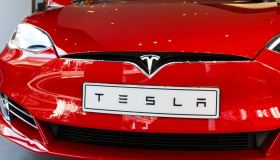 Tesla Model 3, in Lombardia risparmi più di 15.000 euro