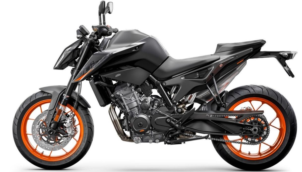 KTM presenta la nuova 890 Duke