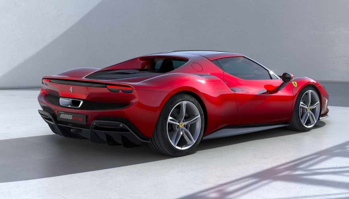 Ferrari, la nuova sportiva 296 GTB