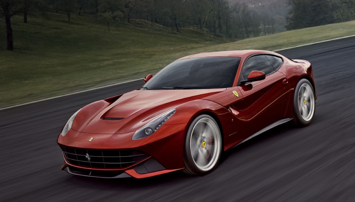 Ferrari F12berlinetta, le caratteristiche dell'auto di Bonucci