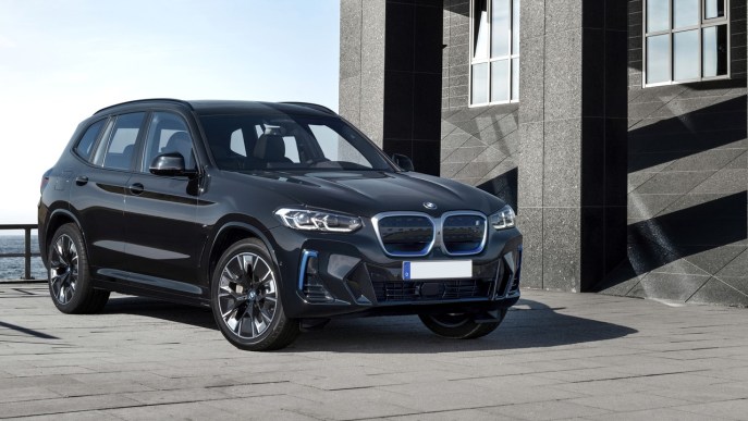 BMW iX3