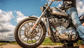 Guerra e motociclette: due idee opposte del mondo