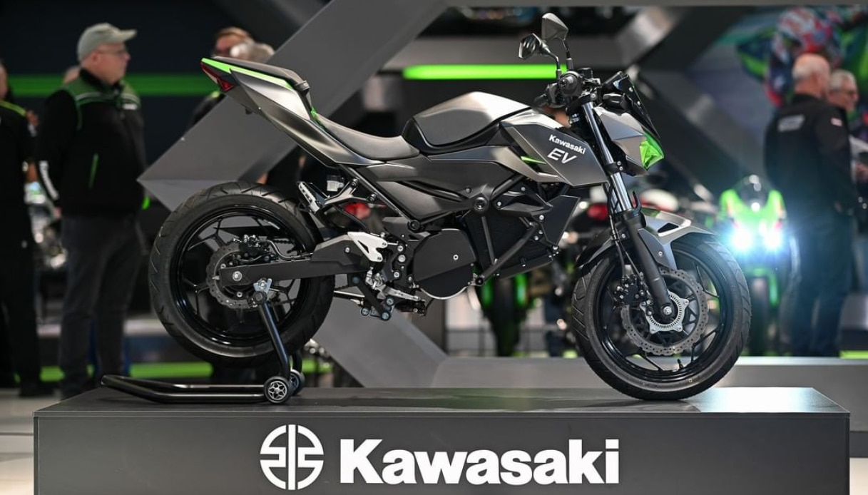 Kawasaki svela il primo prototipo elettrico
