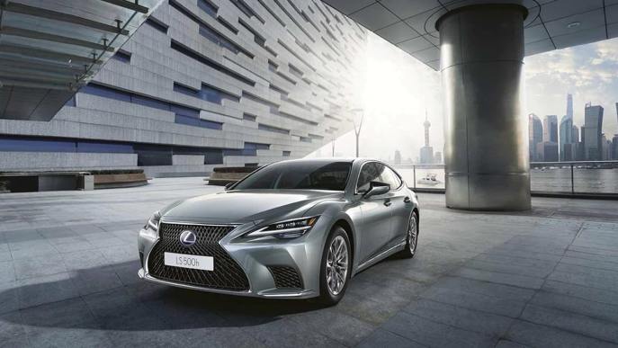 Lexus LS