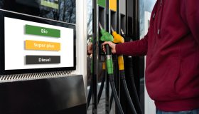 Il biodiesel Eni che può salvare i motori termici