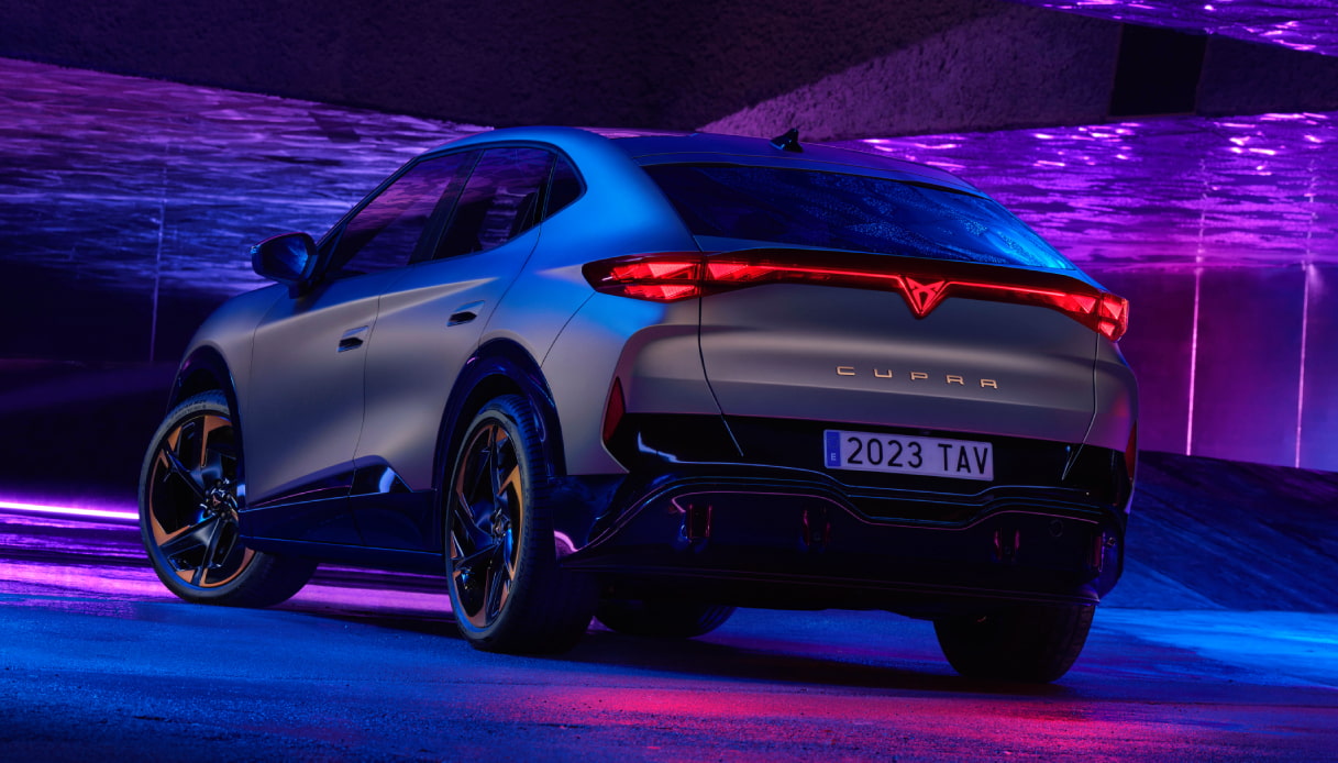 La parte posteriore del nuovo SUV elettrico Cupra Tavascan