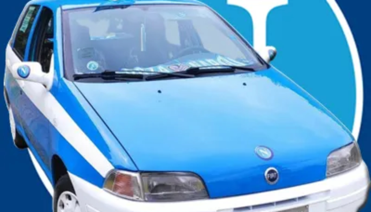 Napolino, la Fiat Punto in vendita 