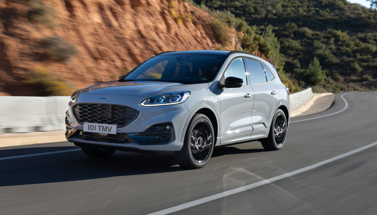 La variante Graphite Tech di Ford Kuga per il 2023