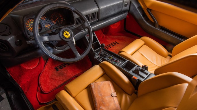 All’asta ben 20 rare Ferrari ritrovate in un capannone