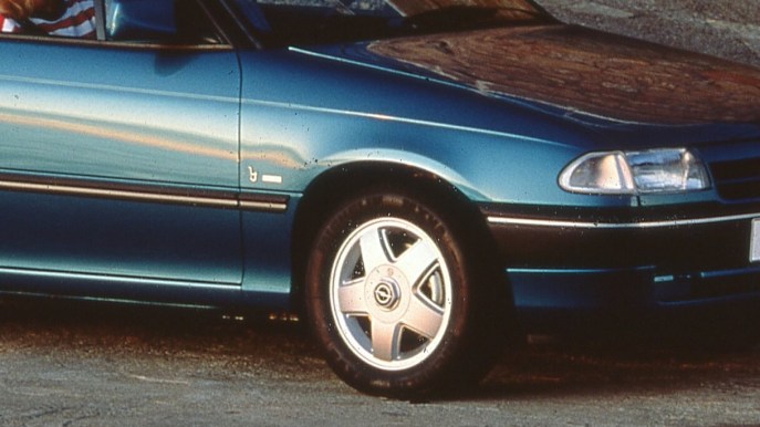 Opel Astra Cabrio: 30 anni fa nasceva “un sogno”