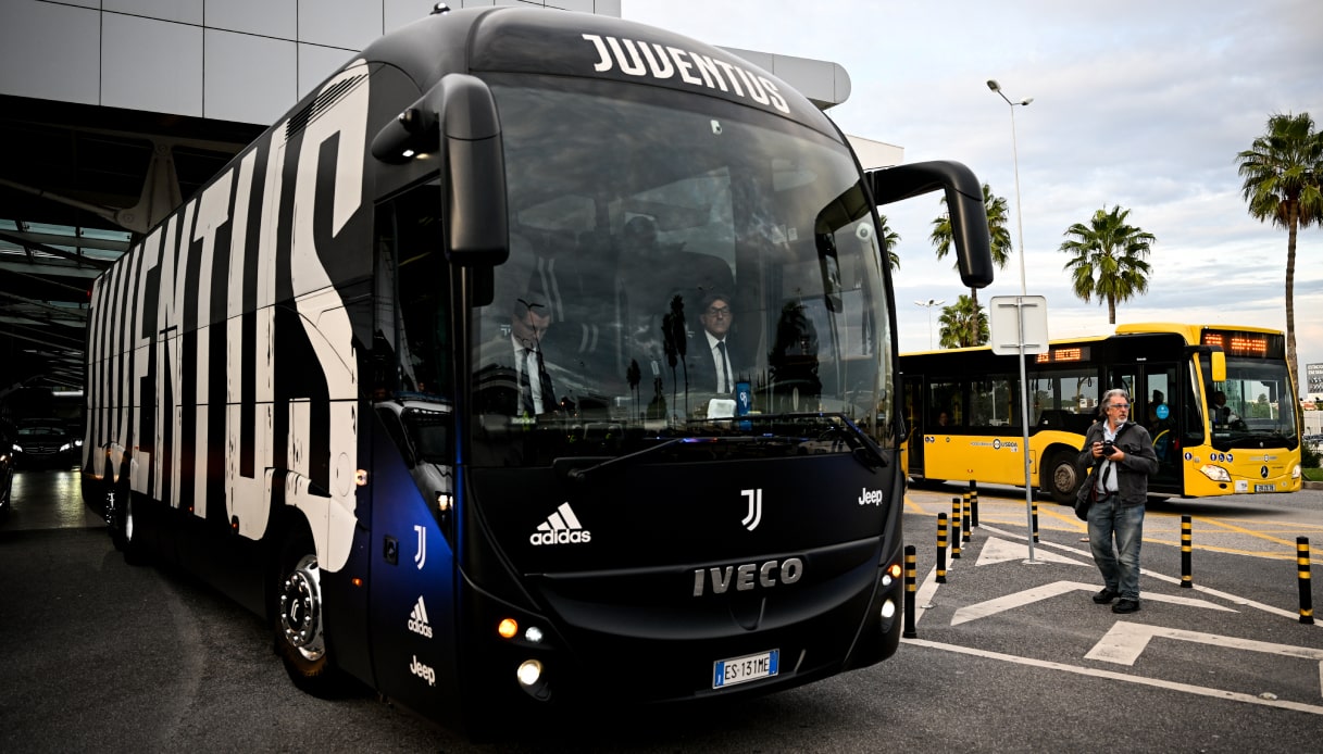 Com'è fatto il pullman della Juventus 