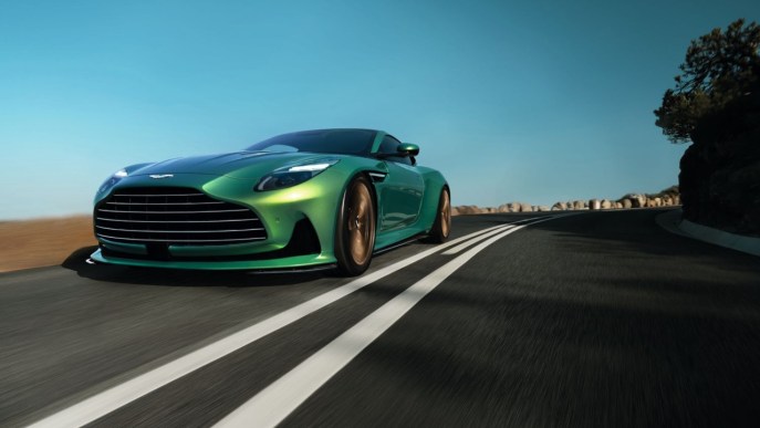 Aston Martin DB12