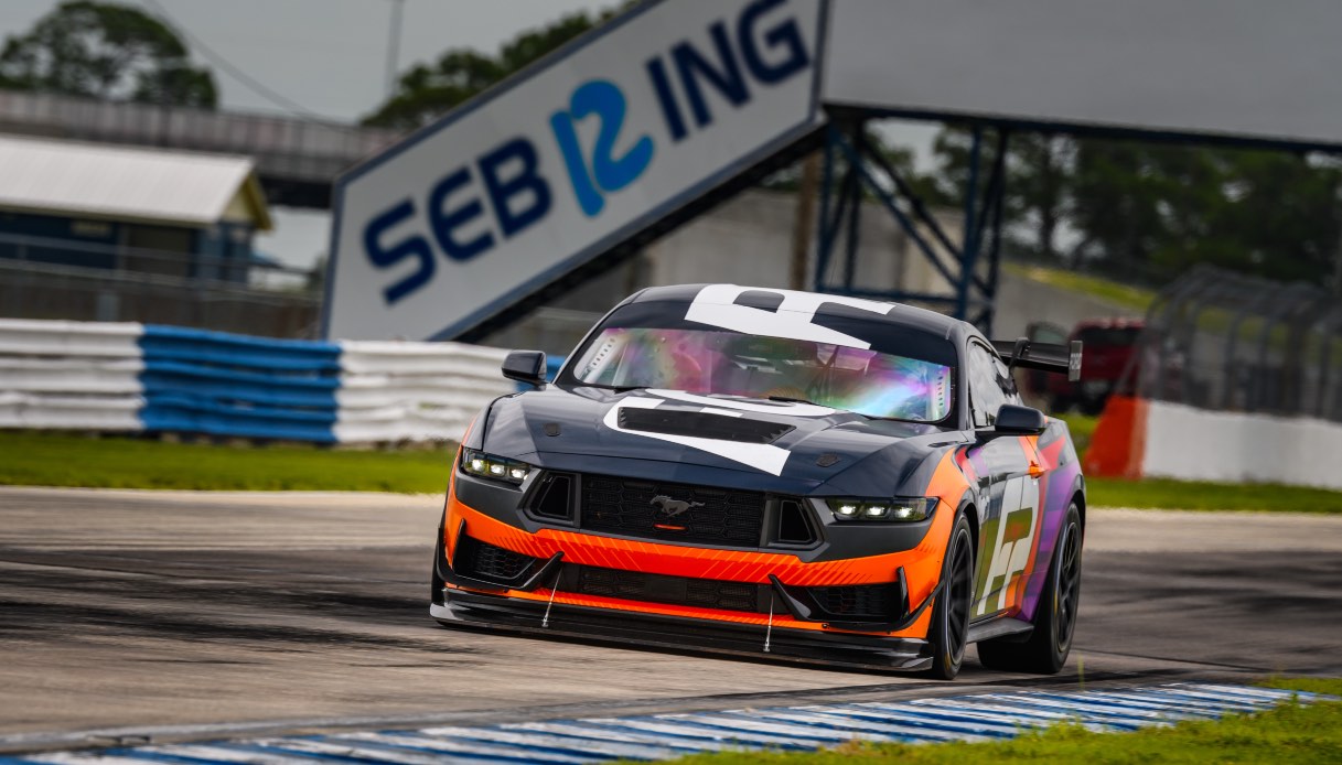 Ford presenta la niova Mustang GT4, una vera e propria belva da corsa