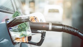 Prezzi benzina da incubo: serve un nuovo taglio delle accise