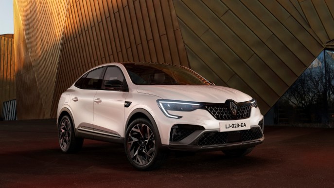 Renault Arkana: la nuova gamma e i prezzi