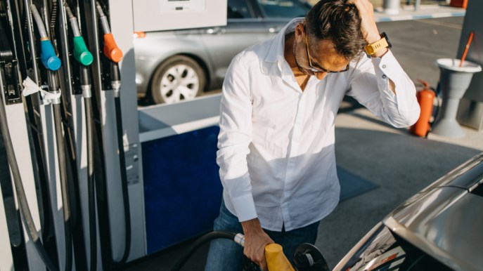 Prezzo di benzina e diesel senza freni: è allarme