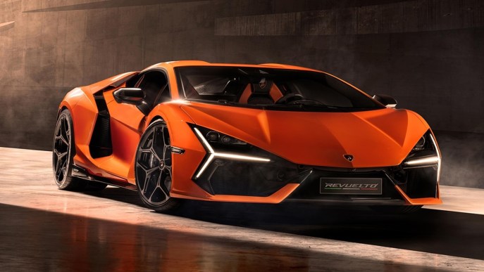 Lamborghini Revuelto