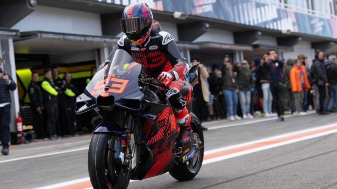 MotoGP, Marquez vola con la Ducati e sfida tutti per il 2024