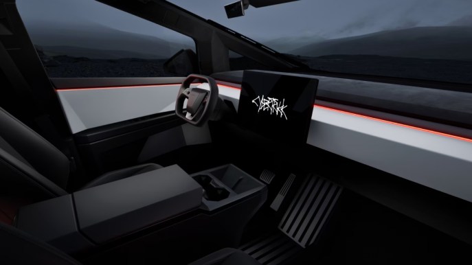 Tesla Cybertruck: uno sguardo inedito agli interni