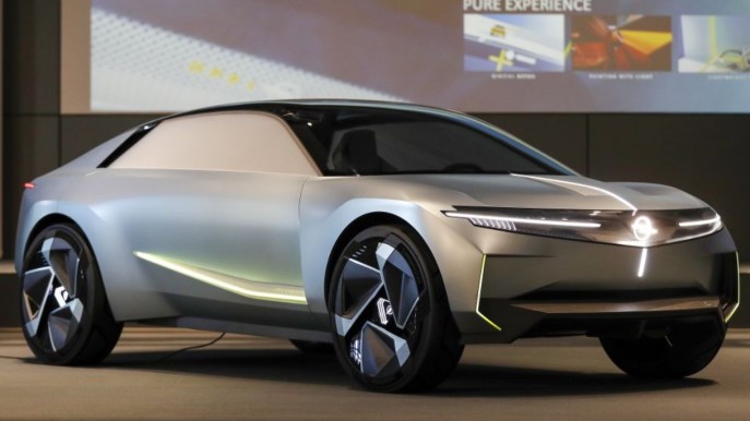Opel assaggia il futuro con la concept Experimental