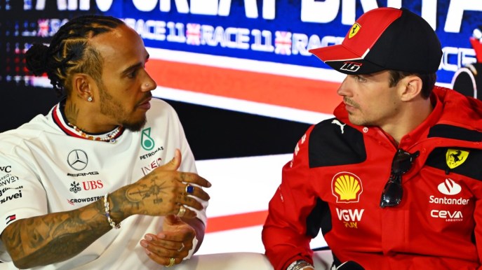 Terremoto in Formula 1, Lewis Hamilton in Ferrari