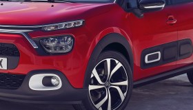 Le 10 auto benzina più vendute in Italia nel 2024