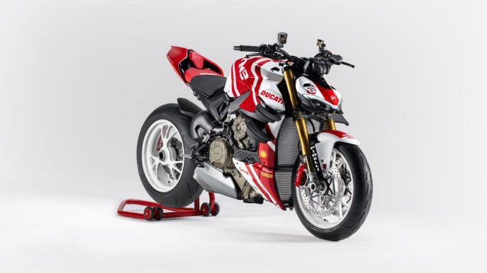 Ducati e Supreme creano insieme uno Streetfighter V4 da collezione