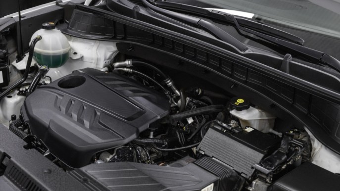 Lamborghini, svelato il V8 ibrido plug-in per la nuova Huracan