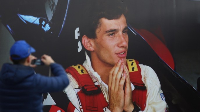 Su Netflix una nuova serie TV che celebra il mito di Ayrton Senna