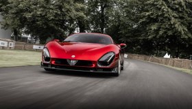 L’Alfa Romeo 33 Stradale debutta nel Regno Unito a Goodwood