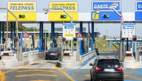 Tangenziale Napoli, si potrà pagare senza fermarsi al casello