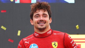 Leclerc tampona un’altra auto con la sua Ferrari Purosangue. Il video su Tik Tok