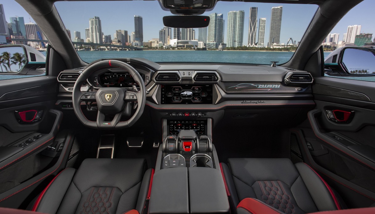 Lamborghini Urus SE: nuovo modello speciale per Miami