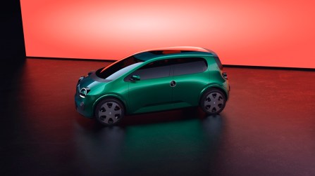 Renault Twingo, nuova strategia per il modello di punta: c’è di mezzo la Cina