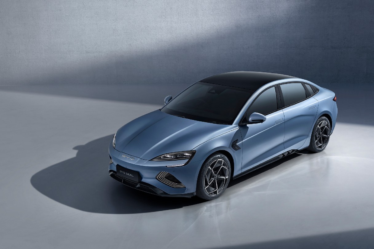 BYD Seal: premium sia nel design che nell'autonomia
