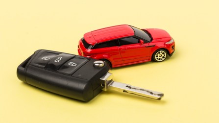Incentivi 2025 per auto e moto in Lombardia, fino a 4.000 euro di bonus