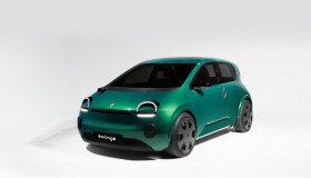 Renault Twingo si sdoppia: spunta una gemella giapponese