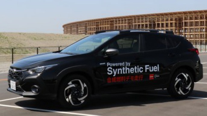 Dal Giappone arrivano le nuove auto che scommettono sui carburanti sintetici