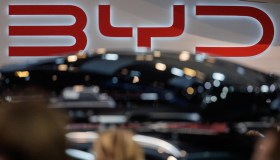 BYD scatena la guerra dei prezzi: il colosso cinese taglia i listini