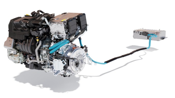Renault presenta una nuova motorizzazione full hybrid E-Tech 160 CV