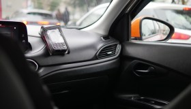 Taxi in Italia, guadagni ancora bassi: il Pos obbligatorio non basta