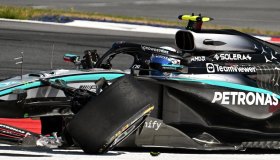 Antonelli: cosa è successo a Kimi in curva 3. Wolff lo difende