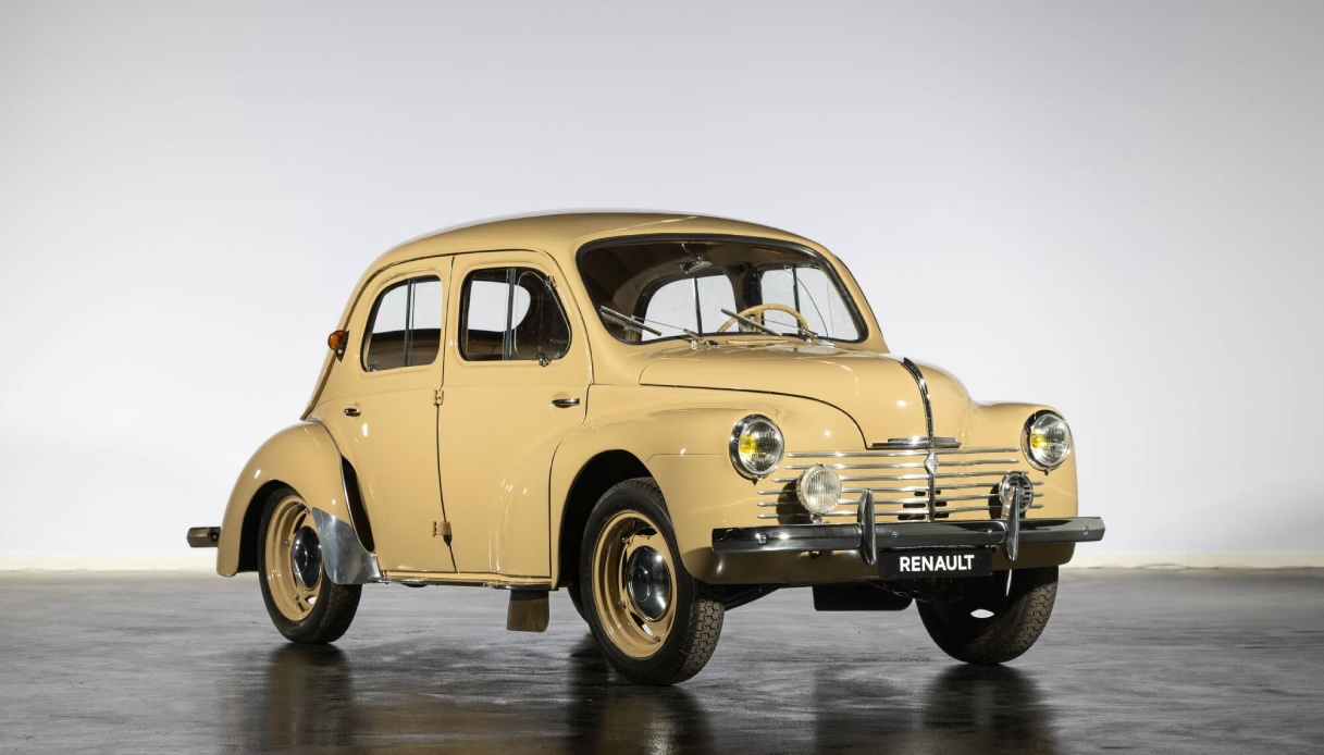 Asta Renault: ci sarà anche la Renault 4CV