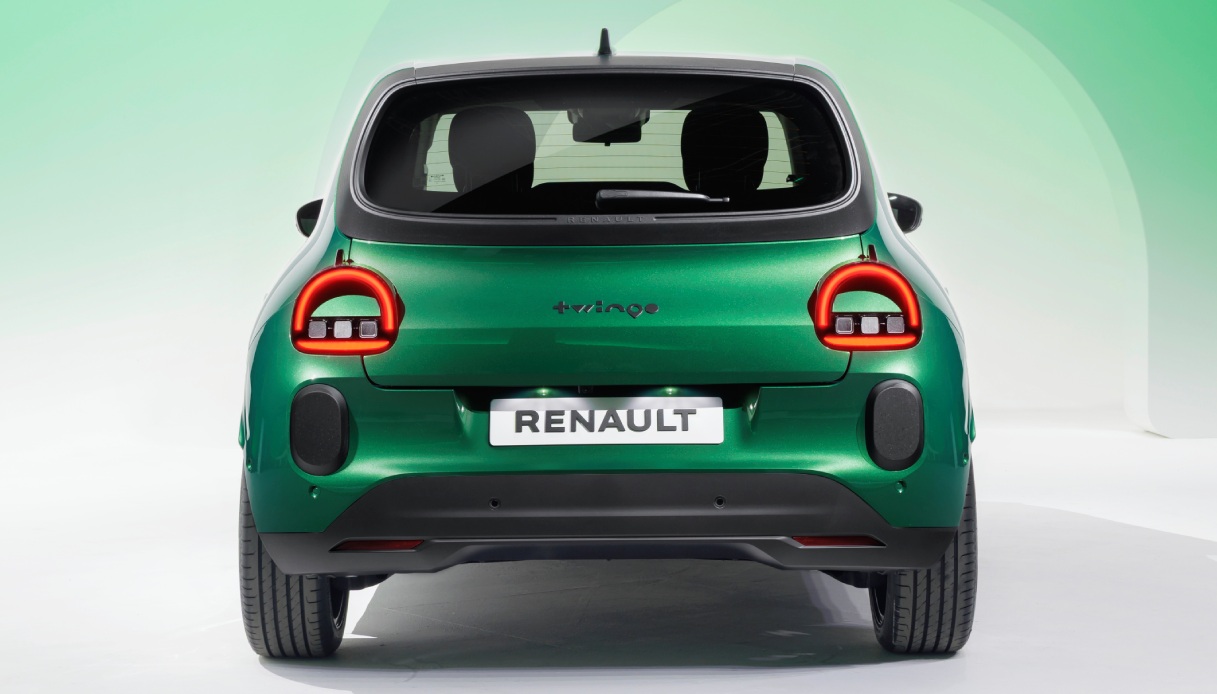 Renault Twingo E-Tech, fedeltà al design originale